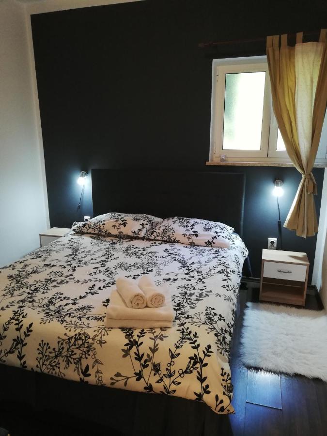 Poretti For 2,in Center Parking Free In The Yard,6 Min Walk