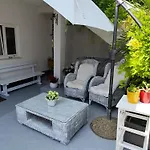 Apartments Poretti For 2,In Center Parking Free In The Yard,6 Min Beach Walk